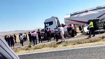 Aksaray'da tır traktöre çarptı: 1 ölü, 1 yaralı