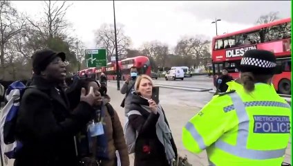 Man in London arrested for offering hugs