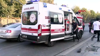 Une Voiture Roulant Dans La Direction Opposée à Kucukcekmece Vole Vers Le Ruisseau : 8 Blessés