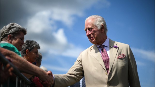 Voici - Charles III : ce jour où il s'est fait casser le nez par des camarades de classe