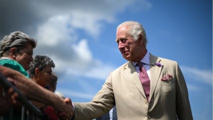 Voici - Charles III : ce jour où il s'est fait casser le nez par des camarades de classe