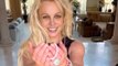 Britney Spears reemplaza su anillo de bodas con una pieza de joyería barata