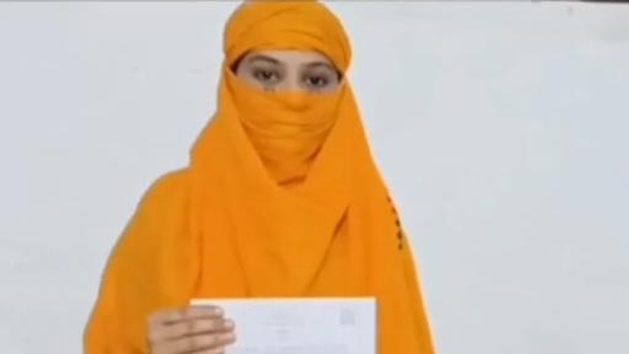 जबलपुर: कलेक्ट्रेट पहुंची महिला ने किया कुछ ऐसा खुलासा, प्रशासन के भी उड़े होश