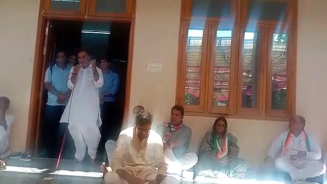 राजस्थान का ये दिग्गज कांग्रेसी नेता नहीं लड़ेगा विधानसभा चुनाव, बैठक में की घोषणा