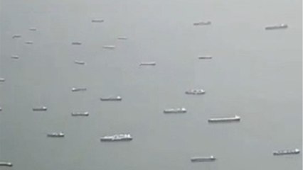 Panama Kanalı'nda yüzlerce gemi geçiş sınırlaması nedeniyle mahsur kaldı