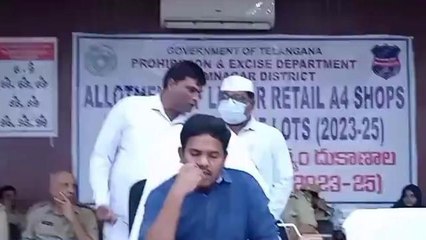 కరీంనగర్: వైన్ షాప్స్ లక్కీ డ్రా ప్రారంభం.. భారీగా తరలివచ్చిన ప్రజలు