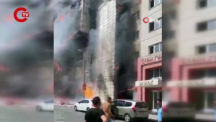 Esenyurt'ta kültür merkezinde yangın