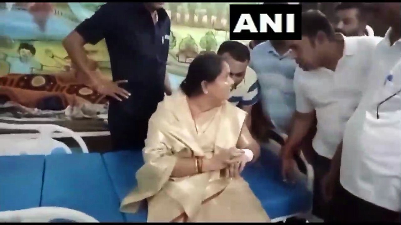 नशे में धुत युवक ने विधायक छन्नी साहू पर किया ज...