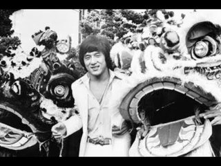 Jackie Chan a un frère pauvre qui travaillait dans une porcherie - Il était tenu secret jusqu'à ce