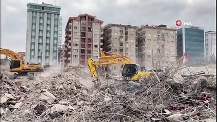 Diyarbakır'da yıkılan Galeria Sitesi davası açıldı