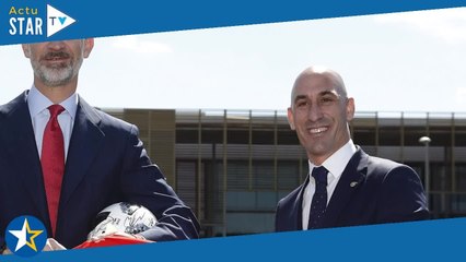 Coupe du monde féminine  Après son baiser polémique sur la bouche d'une joueuse, Luis Rubiales réag