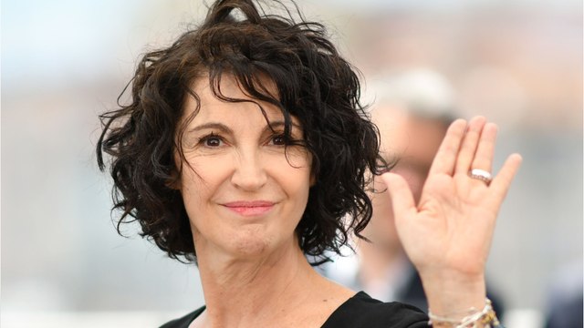 GALA VIDEO - PHOTO - Zabou Breitman bientôt grand-mère : sa fille Anna Chalon est (très) enceinte !