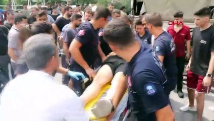Antalya'da motosikletli genç otomobile çarptı