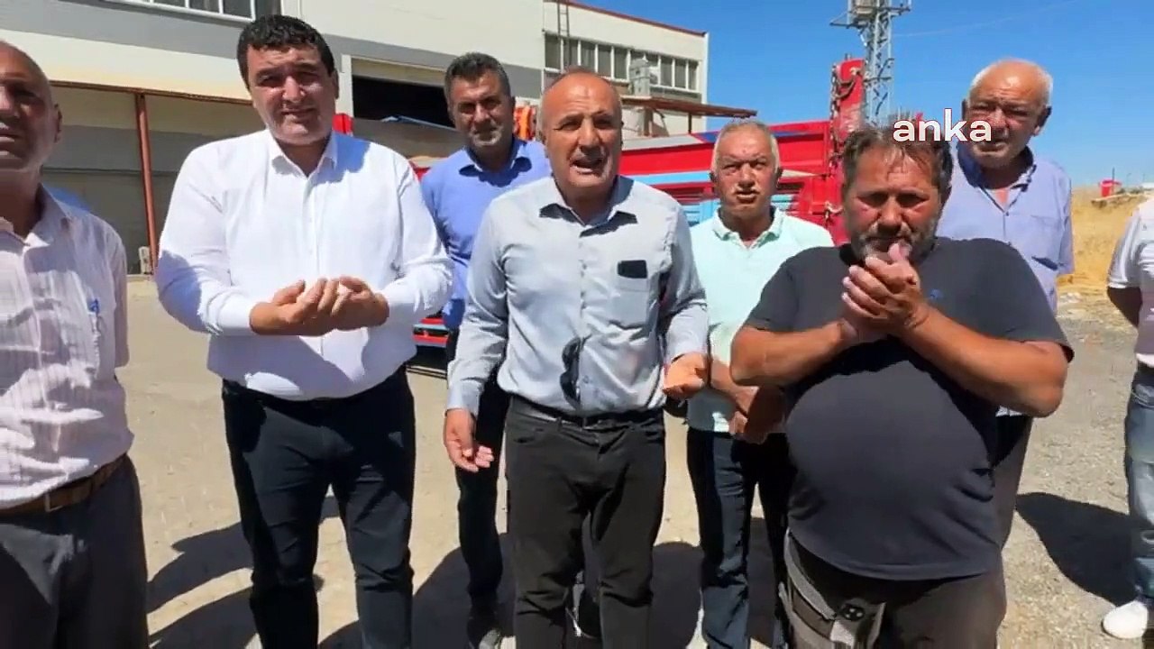 Ulaş Karasu'ya Dert Yanan Sivaslı Buğday Üreticisi: "21 Sene Ak Parti'ye Bütün Ailemle Oy Verdim, Oyum Haram Zıkkım Olsun Hepsine. Artık Ekmiyoruz,...