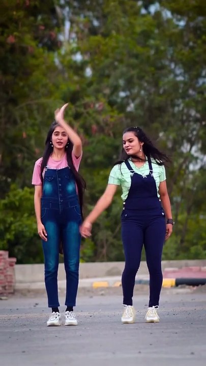 Kashmir_Main_Tu_Kanyakumari___Dance___Shorts___Eminent_Dance_Academy_%23dance_%23shorts_%23youtubeshorts(720p)