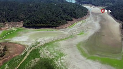 İstanbul'da şaşırtan manzara! Sular çekildi bakın gölet kimlere kaldı