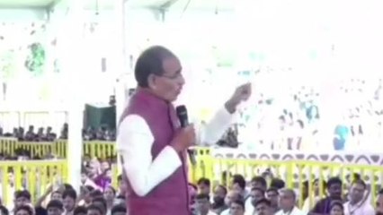 मुख्यमंत्री चौहान ने किया पूर्व सीएम बाबूलाल गौर की प्रतिमा का अनावरण