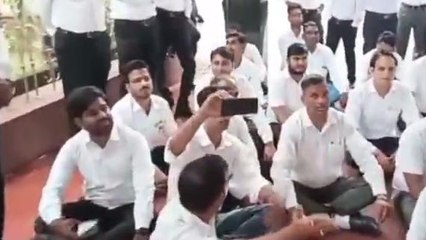 राजसमंद: हाईकोर्ट की मांग को लेकर वकीलों का प्रदर्शन, डीएम पर लगाए आरोप, देखें बड़ी खबर