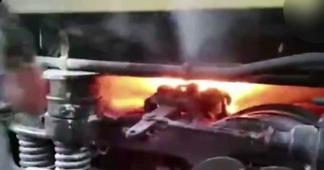 Incêndio após vazamento de óleo consome vagão de trem