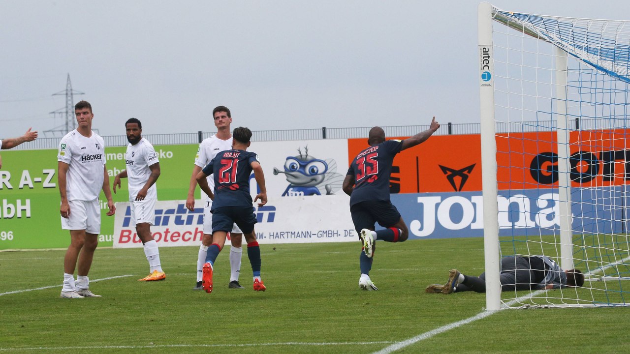 Benschop steigt am höchsten: Die verrückte Wuppertaler Serie geht weiter