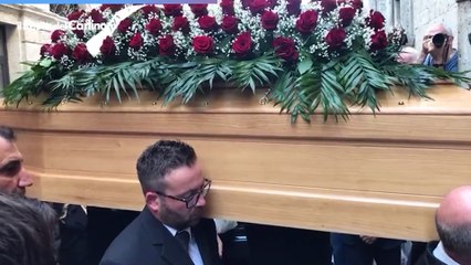 Funerali di Carlo Mazzone: il video dell'applauso prima dell'ingresso in chiesa