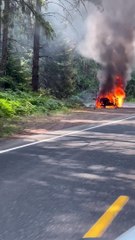 RV Roadside Fire in the Umpqua National Forest