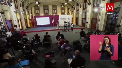 "Eso sí calienta" AMLO lee un texto de Guillermo Sheridan sobre los "mexicanos ignorantes"