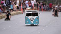 Corrida de carros sem motor em Belo Horizonte