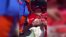Sulama göletinde mahsur kalan yaralı pelikan kurtarıldı