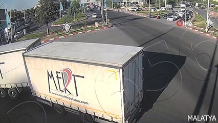 Yaya geçidindeki vatandaş aracın altında kalmaktan kılpayı kurtuldu