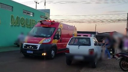 Mulher fica ferida ao ser atropelada por ciclista na Rua Buenos Aires