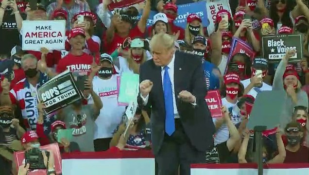 Trump: fiança de US$ 200 mil por interferência eleitoral na Geórgia