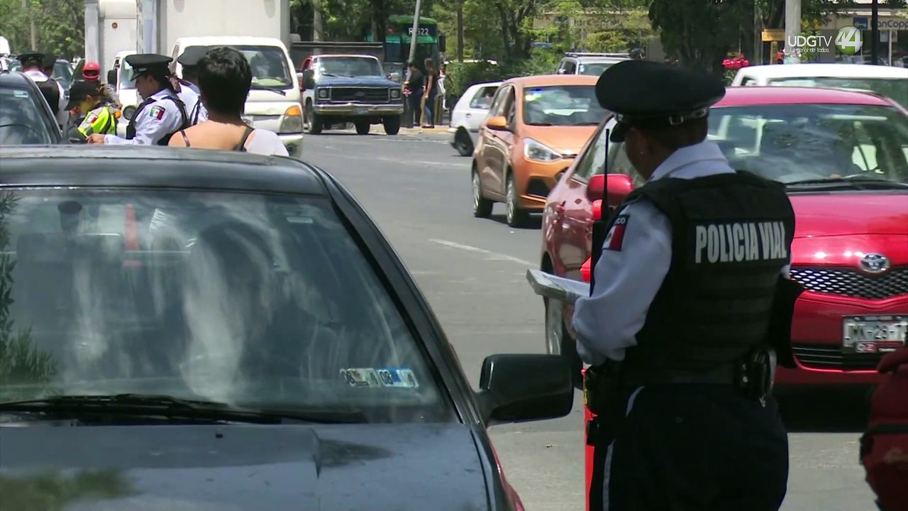 Regidora se opone a nuevas multas vehiculares y por falta de libros de registro en hospedajes