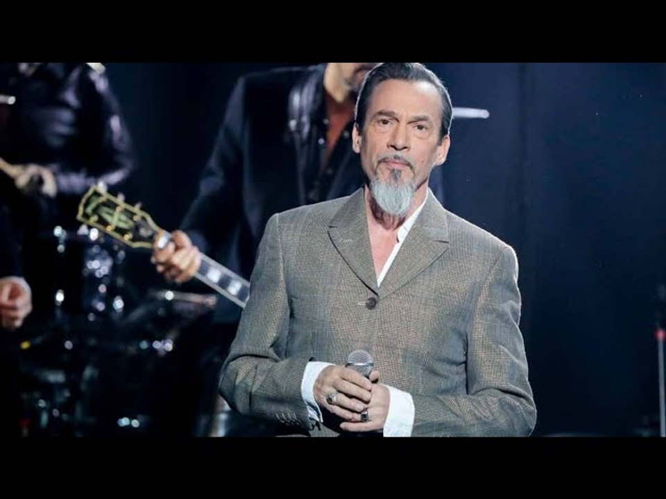 Florent Pagny victime d’une violente chute avant un concert, il a eu des côtes cassées