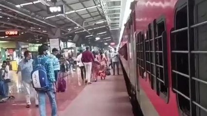 విశాఖ జిల్లా: రైల్వే ప్రయాణీకులకు గమనిక.. రైళ్లు రద్దు