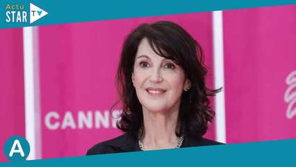 Zabou Breitman bientôt grand mère  Elle dévoile des photos de sa fille Anna Chalon très enceinte, l