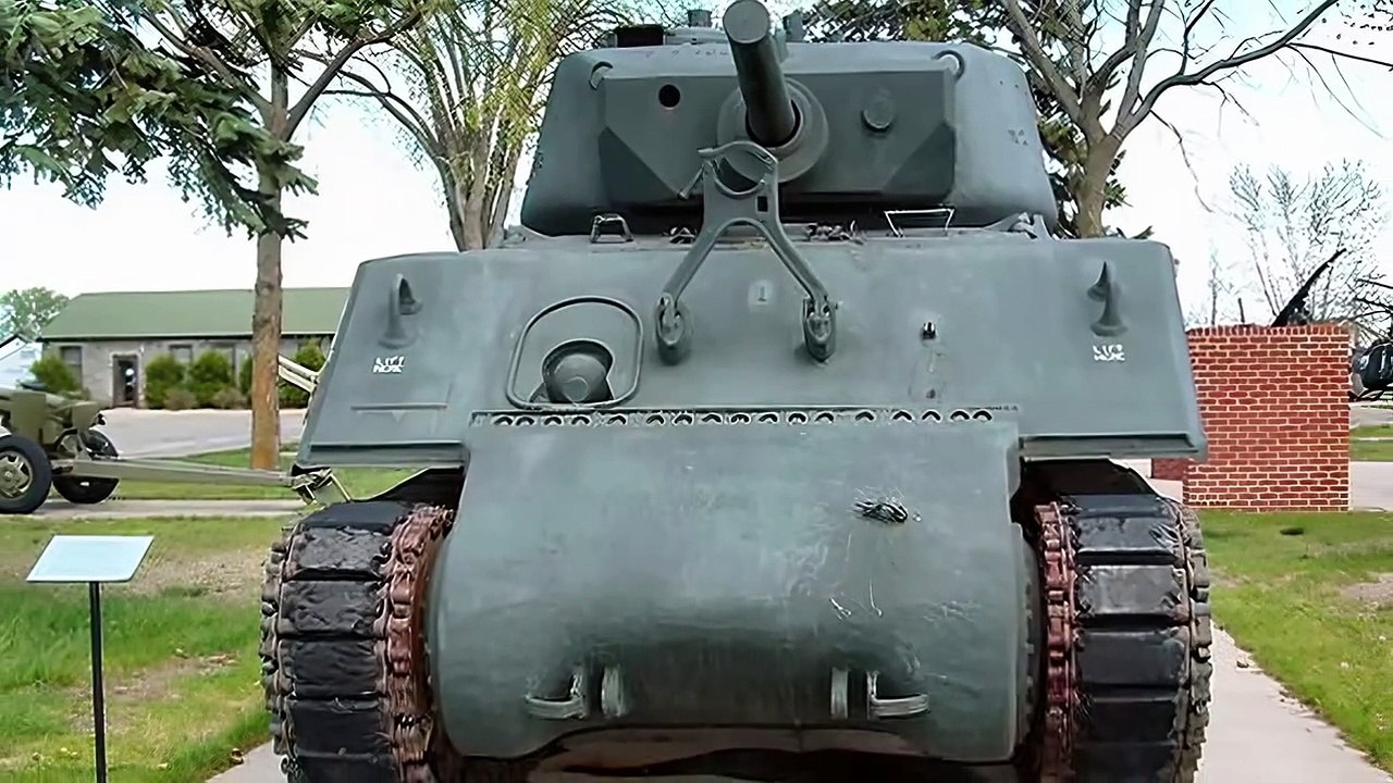 Sherman Tank - HD