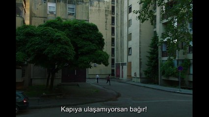 Güvenli Bir Yer Altyazılı Fragman