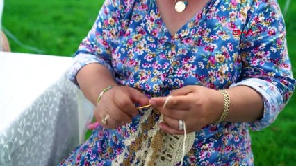 Küçükçekmece'de kadınlar el ürünlerini satışa sunuyor