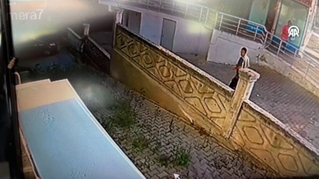 Eşini bıçaklayarak öldüren zanlı yakalandı