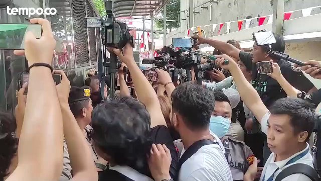 Ammar Zoni Jalani Sidang Perdana Kasus Narkoba, Ini Alasan Irish Bella Tak Hadir