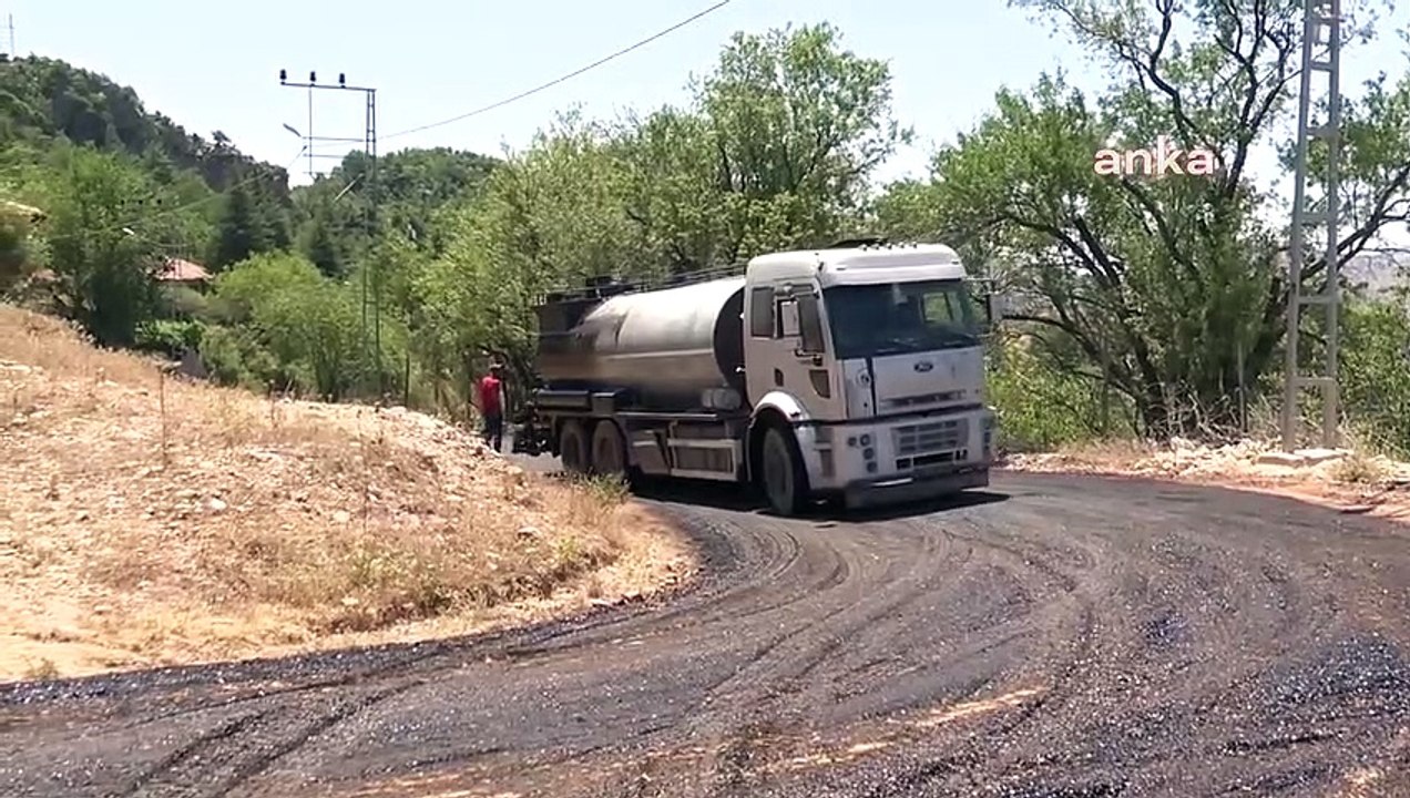 Antalya Büyükşehir Belediyesi Akseki'de 4 Mahalle İçin Asfalt Çalışması Yapıyor