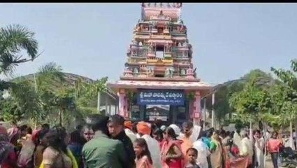 నిర్మల్: అడెల్లి ఆలయం వద్ద బహిరంగ వేలం