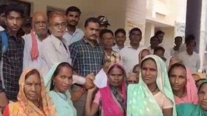 खरगौन:शराबबंदी को लेकर SDM कार्यालय पहुंचे सैकड़ों ग्रामीण और फिर...