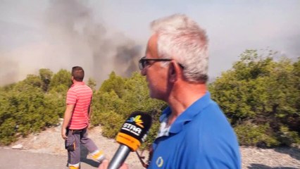 Για δεύτερη μέρα καίει η φωτιά στη Βοιωτία