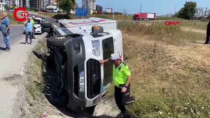 Kızılay'ın kan toplama aracı devrildi 1 yaralı