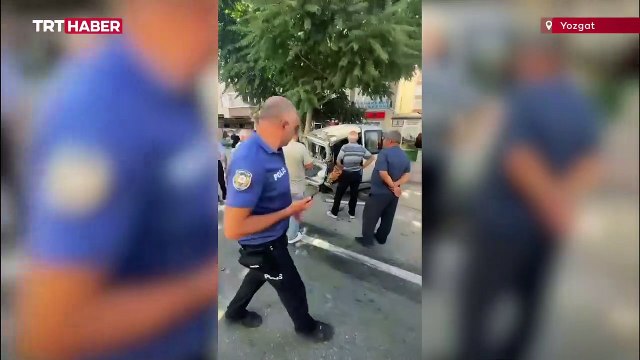 Freni boşalan kamyon 8 araca çarptı