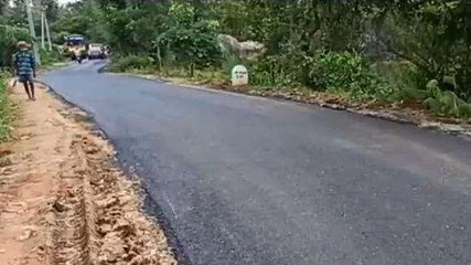 విజయనగరం జిల్లా: సీఎం పర్యటన ఎఫెక్ట్... అద్దంలా రోడ్లు..!