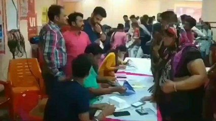 कोटा: क्या है इंदिरा गांधी स्मार्टफोन योजना, जिसमें महिलाओं को फ्री में दिया जा रहा स्मार्टफोन