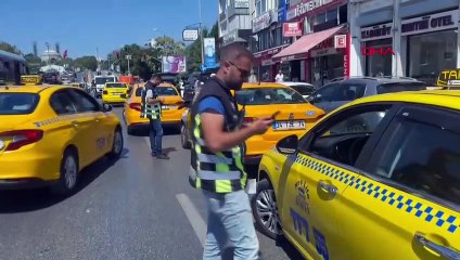 9 conducteurs condamnés à une amende lors d'un contrôle de taxi à Kadıköy